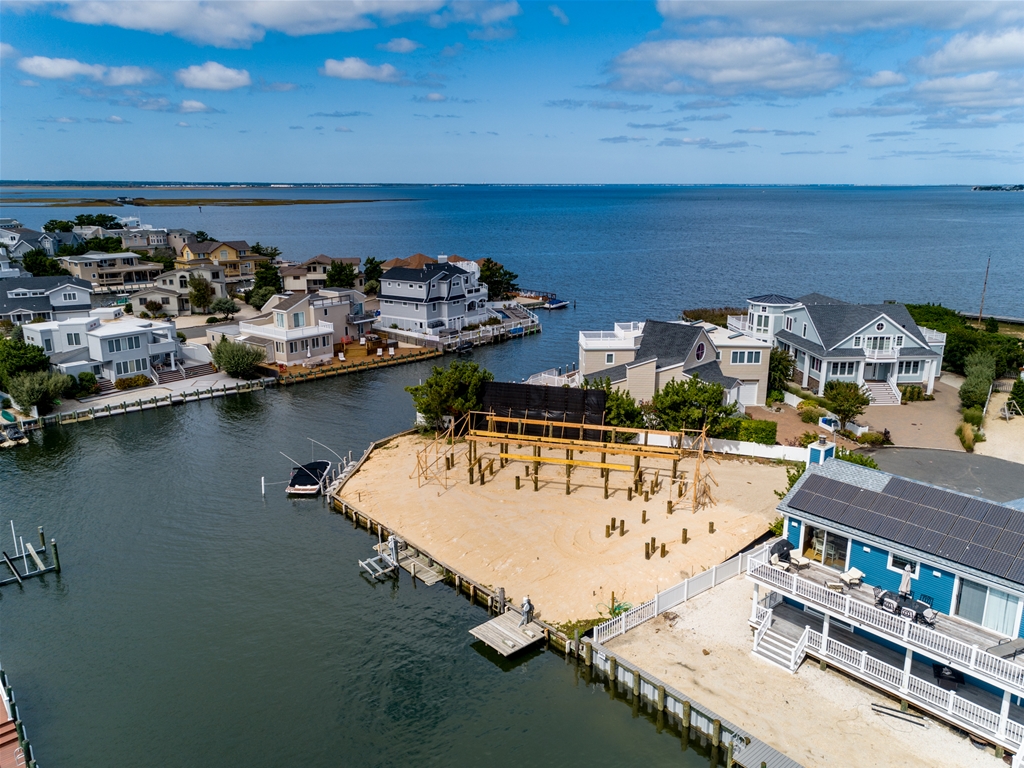 22 Warwick Ave., Harvey Cedars NJ | Joy Luedtke Real Estate, LLC